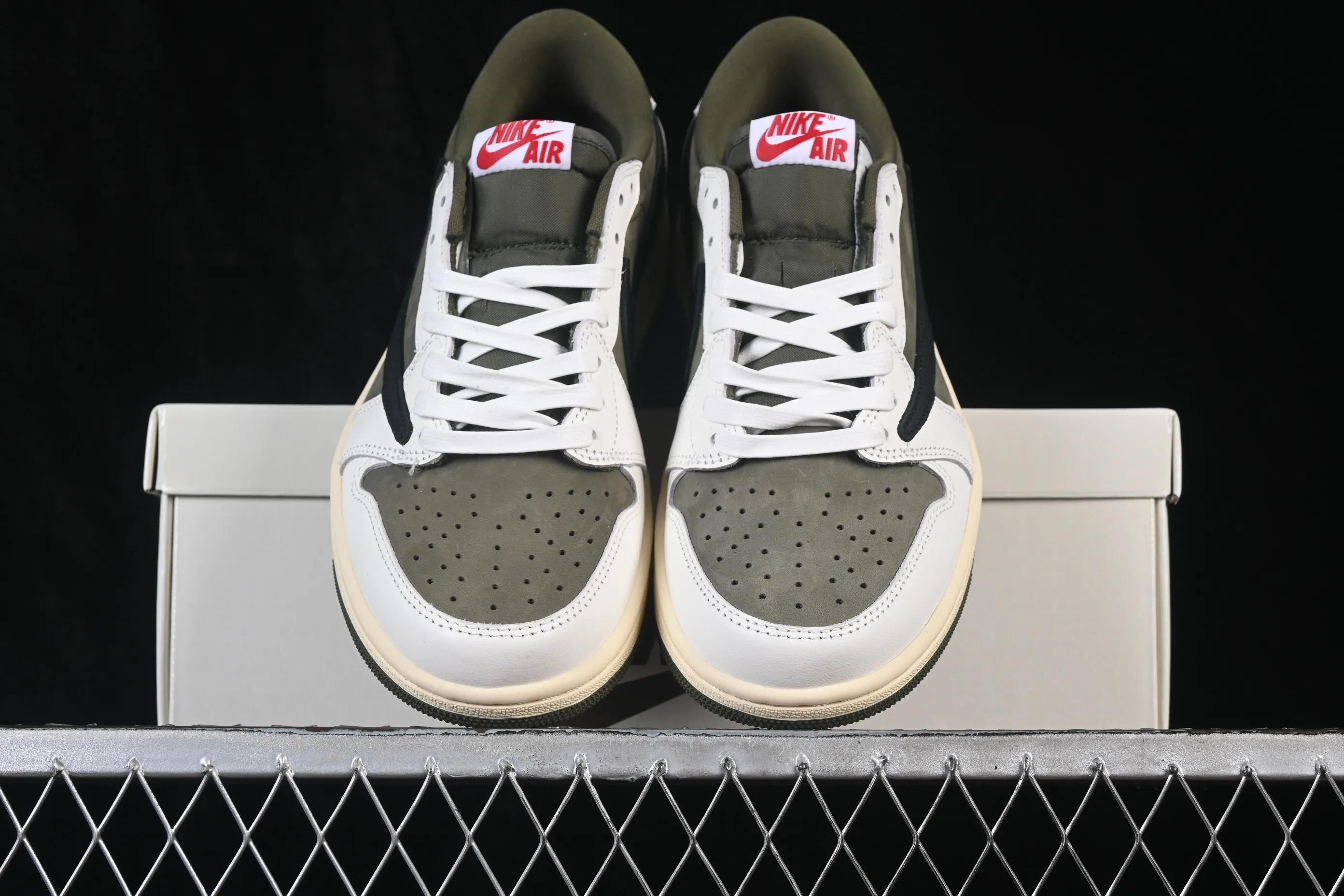 All categories Air Jordan Jordan series basketball shoes Air Jordan 1 Low ZG version Travis Scott x Air Jordan 1 Low OG AJ1 Joe 1 undercut low top full head layer DM7866-200